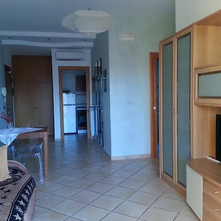 Ws Trilo Virginia Apartment